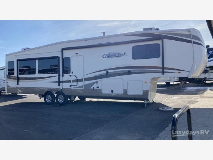 Thumbnail Photo undefined for New 2017 Forest River Cedar Creek